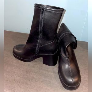 Tilly’s Soda Stretch Faux Leather Boots